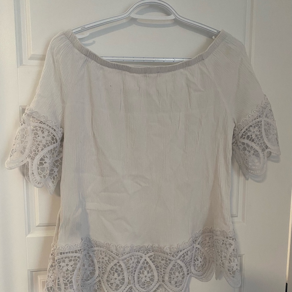 Suzy Shier White Off Shoulder Top Medium lace details Fairy Peasant Cottagecore - Picture 6 of 8